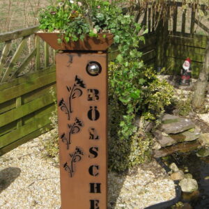 RS62 Edelrost Säule "Blumenmotiv mit Wunschname"
